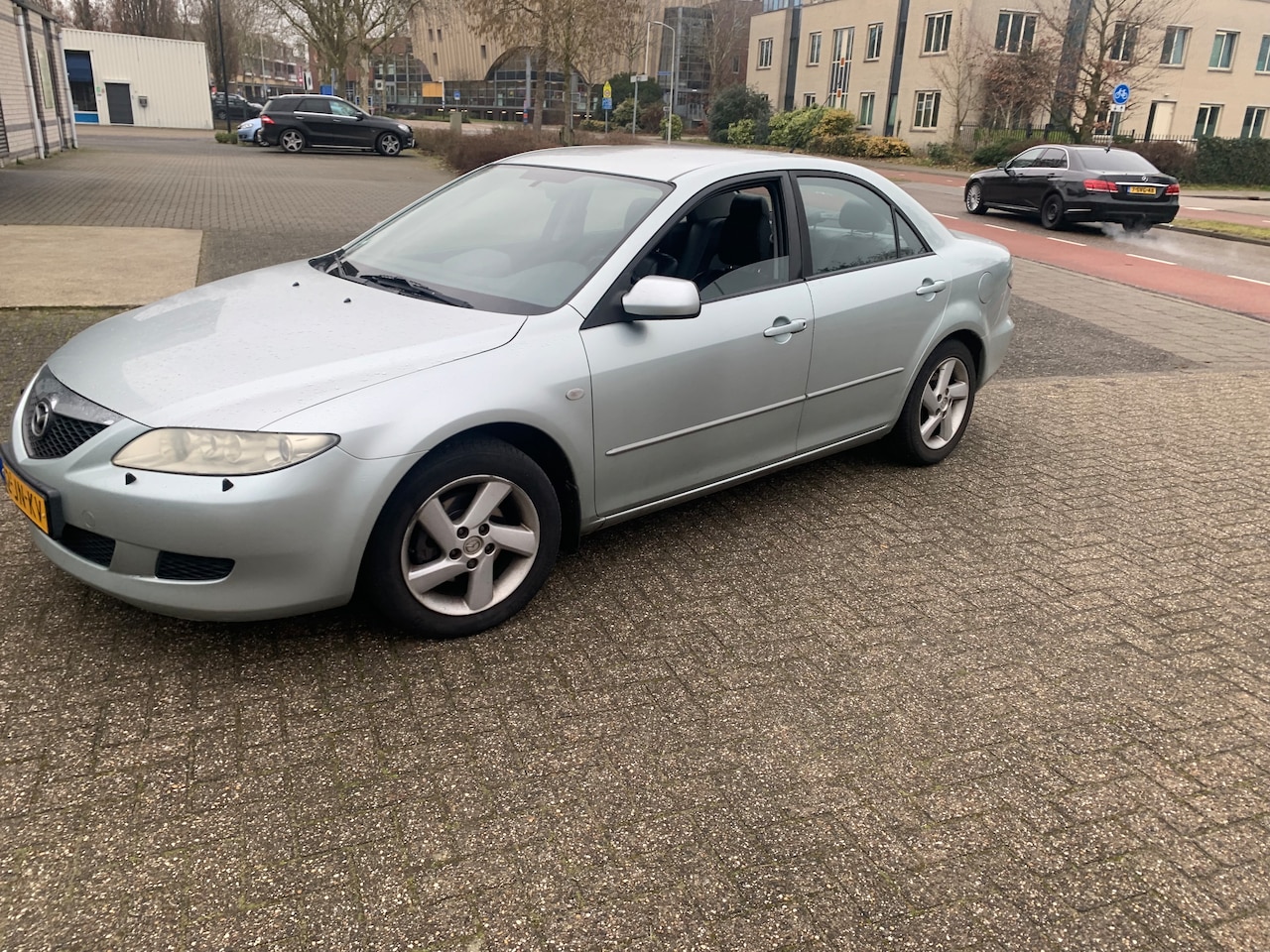 Mazda 6 - 2.0i Touring Mazda 6 Lux uitvoering - AutoWereld.nl