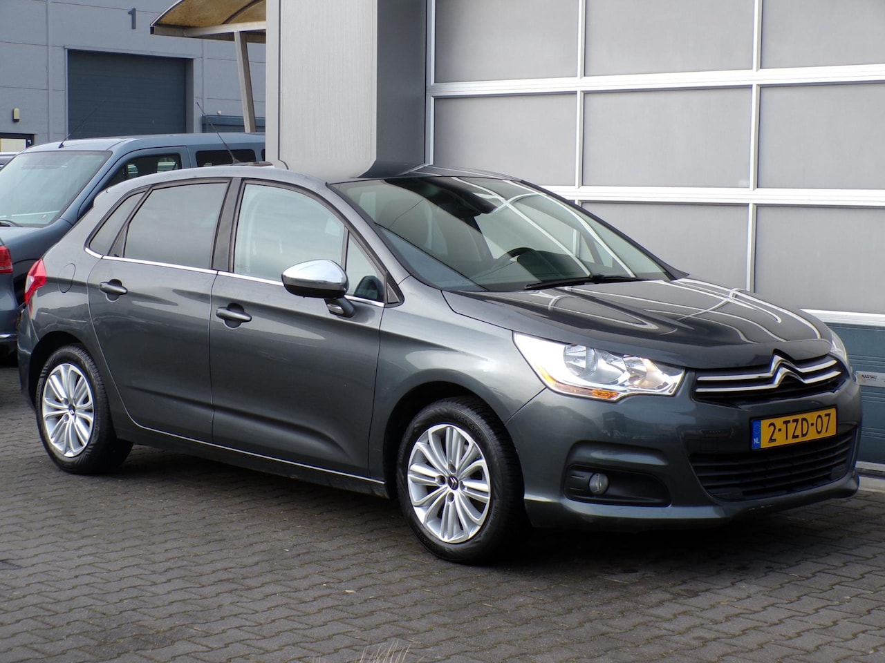 Citroën C4 - 1.2 PureTech Exclusive|Navi|Cruise|Clima|Trekhaak - AutoWereld.nl