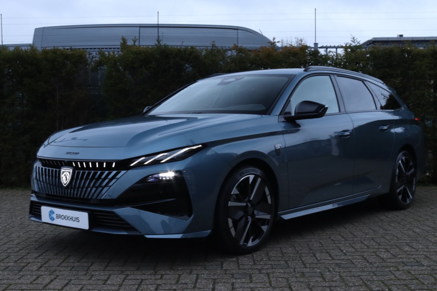 Peugeot 308 SW - 1.6 Plug-in Hybrid 195 GT | NIEUW MODEL | Alcantara | 360 Camera | Massage | Keyless | Nav - AutoWereld.nl