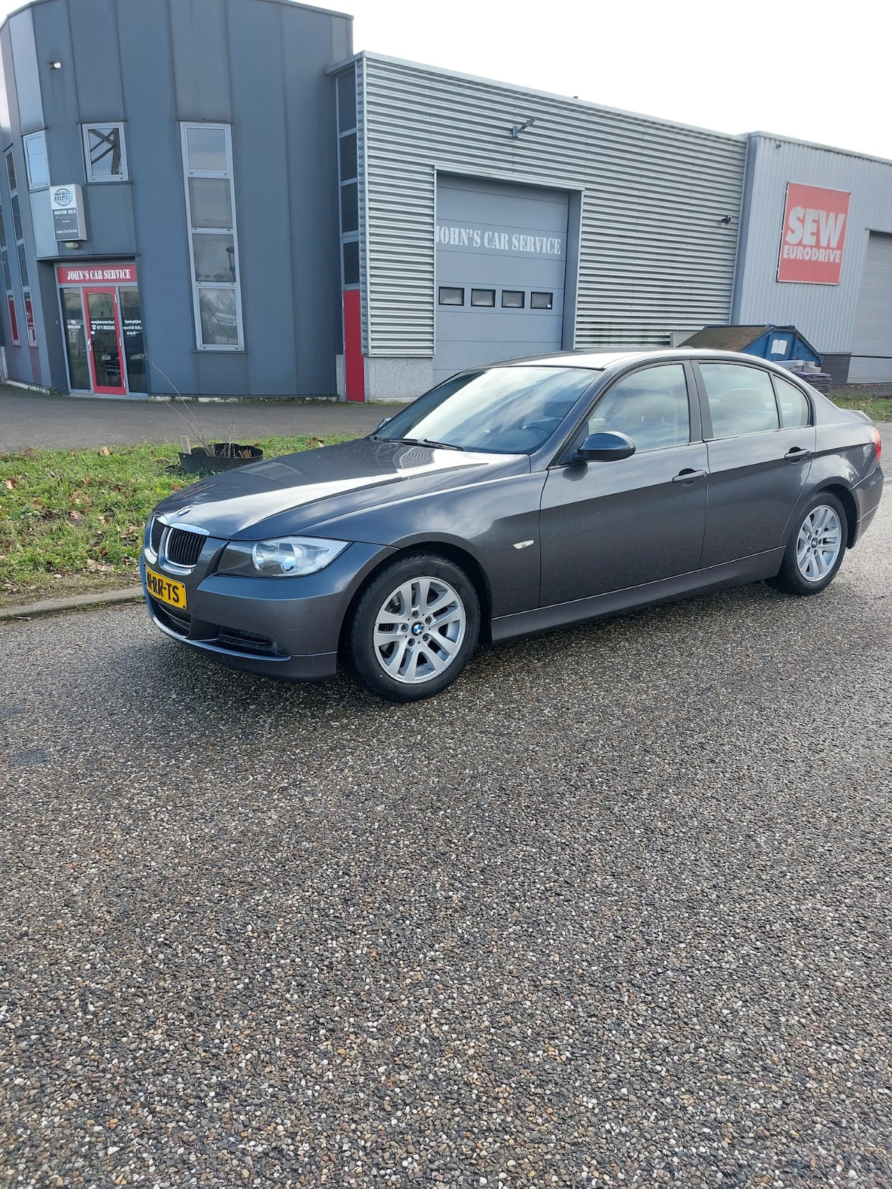 BMW 3-serie - 320i Dynamic Executive - AutoWereld.nl