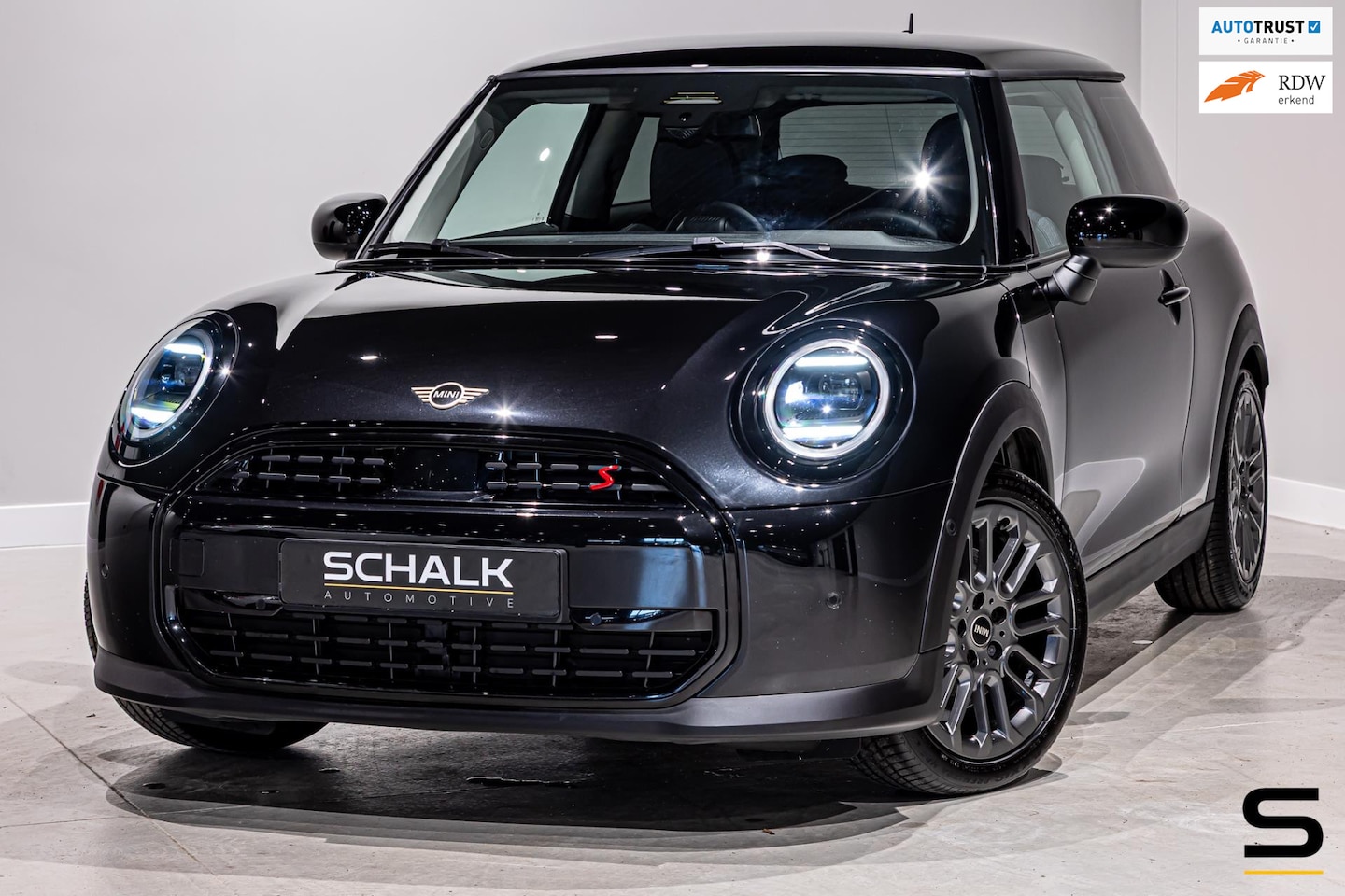 MINI Cooper S - Mini 2.0 Favoured S|HUD|Leder|Cam|1eig|Garantie - AutoWereld.nl