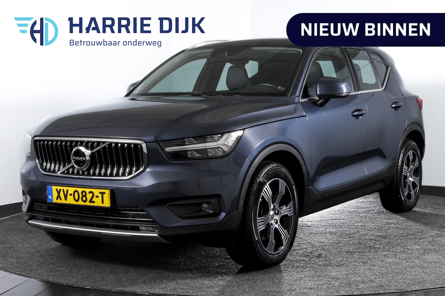 Volvo XC40 - 2.0 T4 190 PK Inscription - Automaat Orig. NL | Elek. Trekhaak | Dig. Cockpit | Stoelverw. - AutoWereld.nl