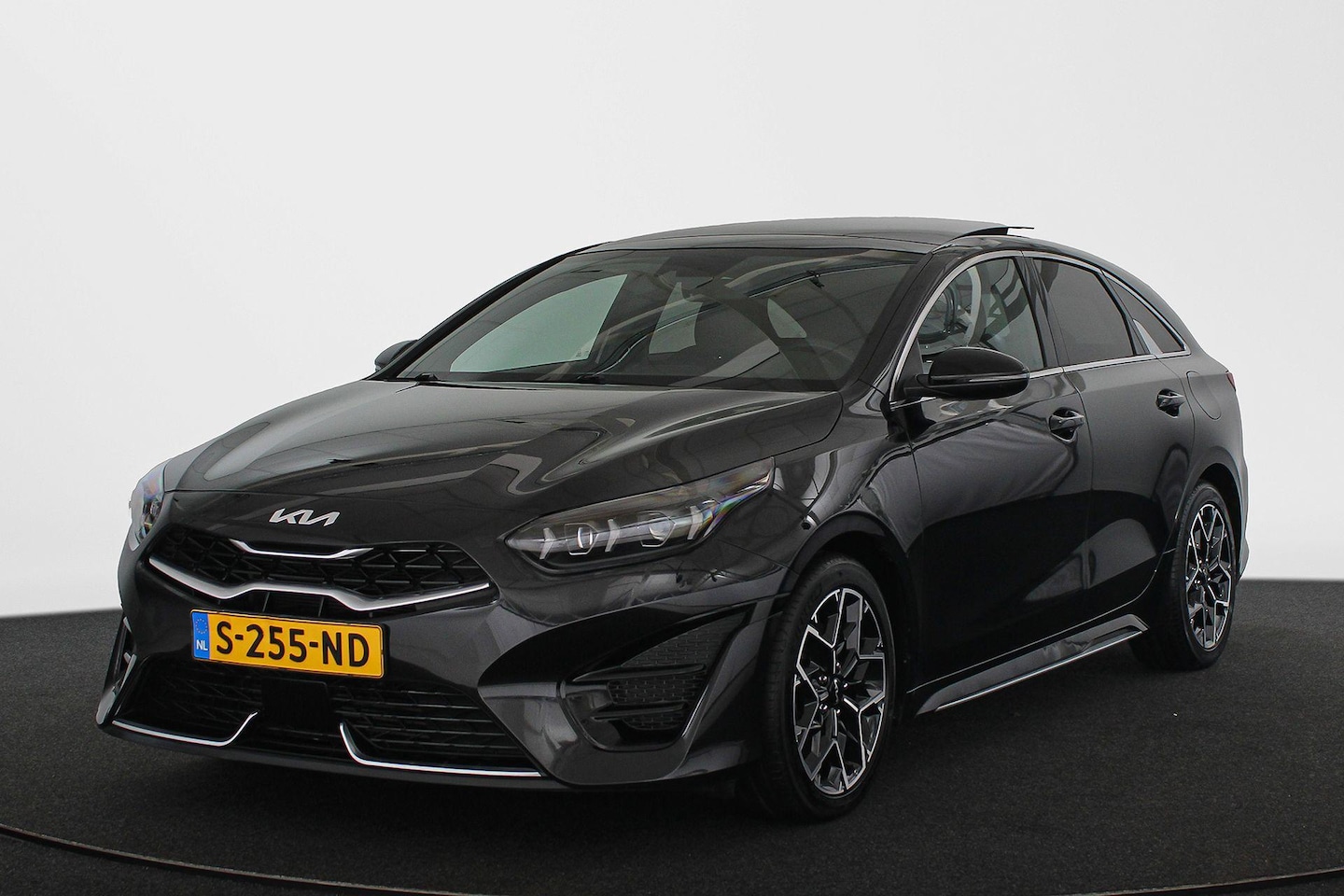 Kia Pro cee'd - 1.5 T-GDi GT-Line Pano Stuur-Stoelverwarming Camera Apple Carplay - AutoWereld.nl