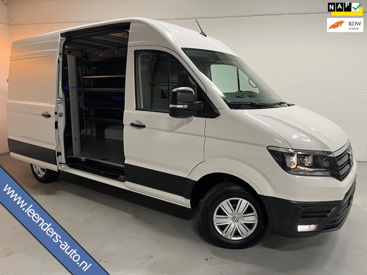 Volkswagen Crafter - Automaat DSG Servicewagen 35 2.0 TDI 140pk L3H3 Highline Airco CruiseControl Navigatie Sor - AutoWereld.nl