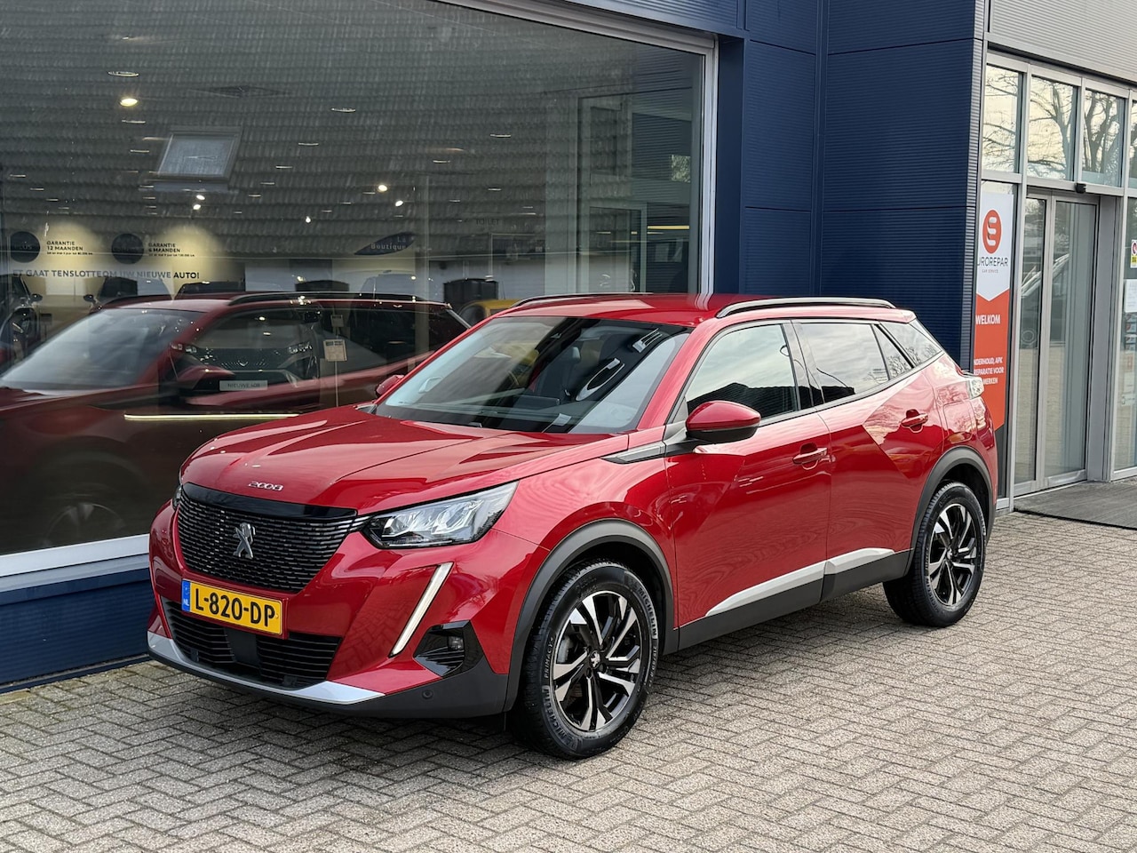 Peugeot 2008 - 1.2 Turbo Allure 6-Bak | Full LED Koplampen | Trekhaak 1200 KG | Navigatie | Achteruitrijc - AutoWereld.nl