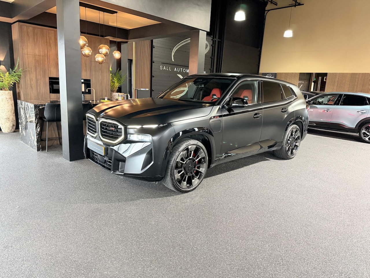 BMW XM - PHEV Label Red 30 kWh PHEV Label Red 30 kWh - AutoWereld.nl