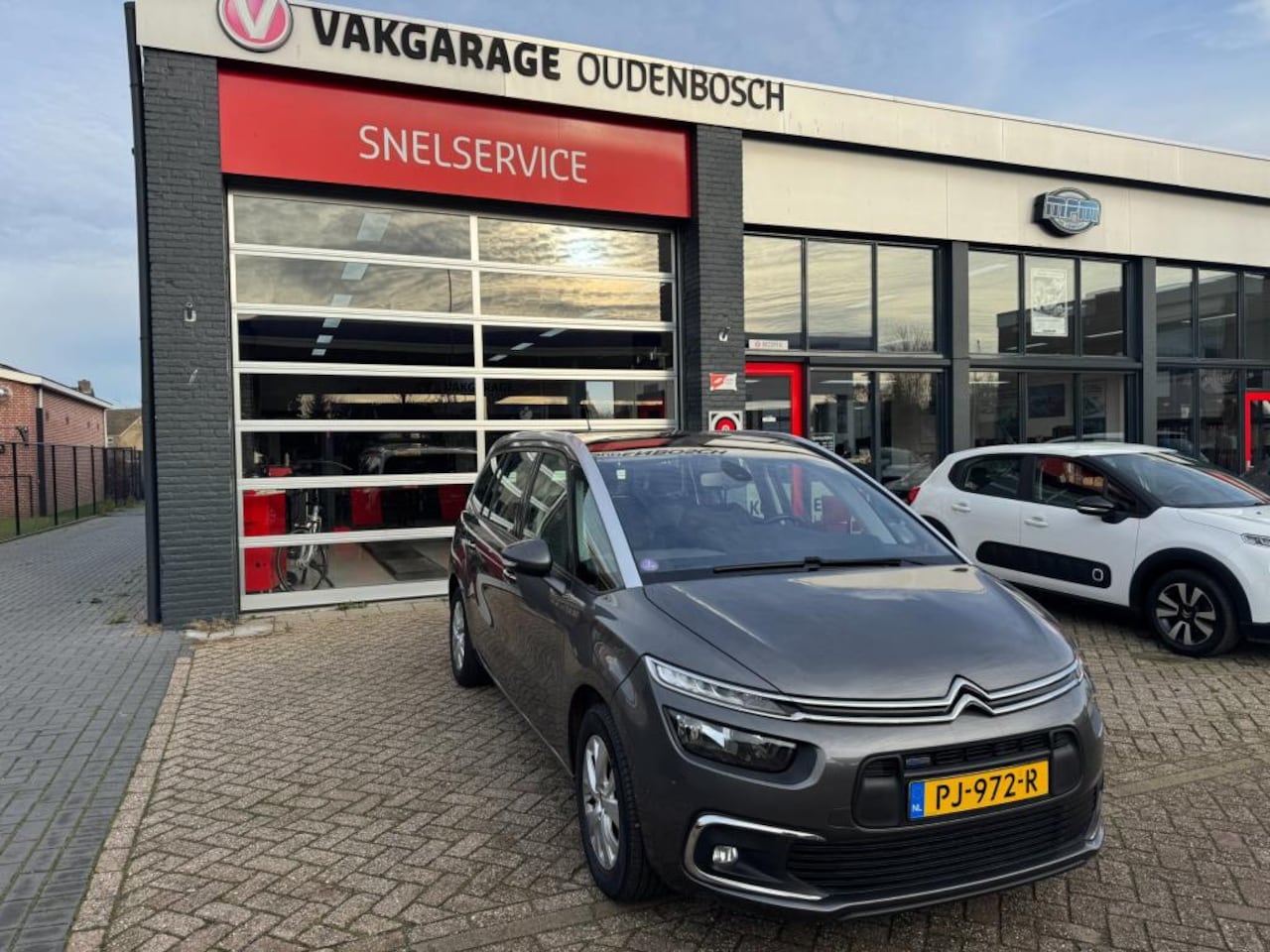 Citroën Grand C4 Picasso - 1.2 PureTech Business 1.2 PureTech Business - AutoWereld.nl