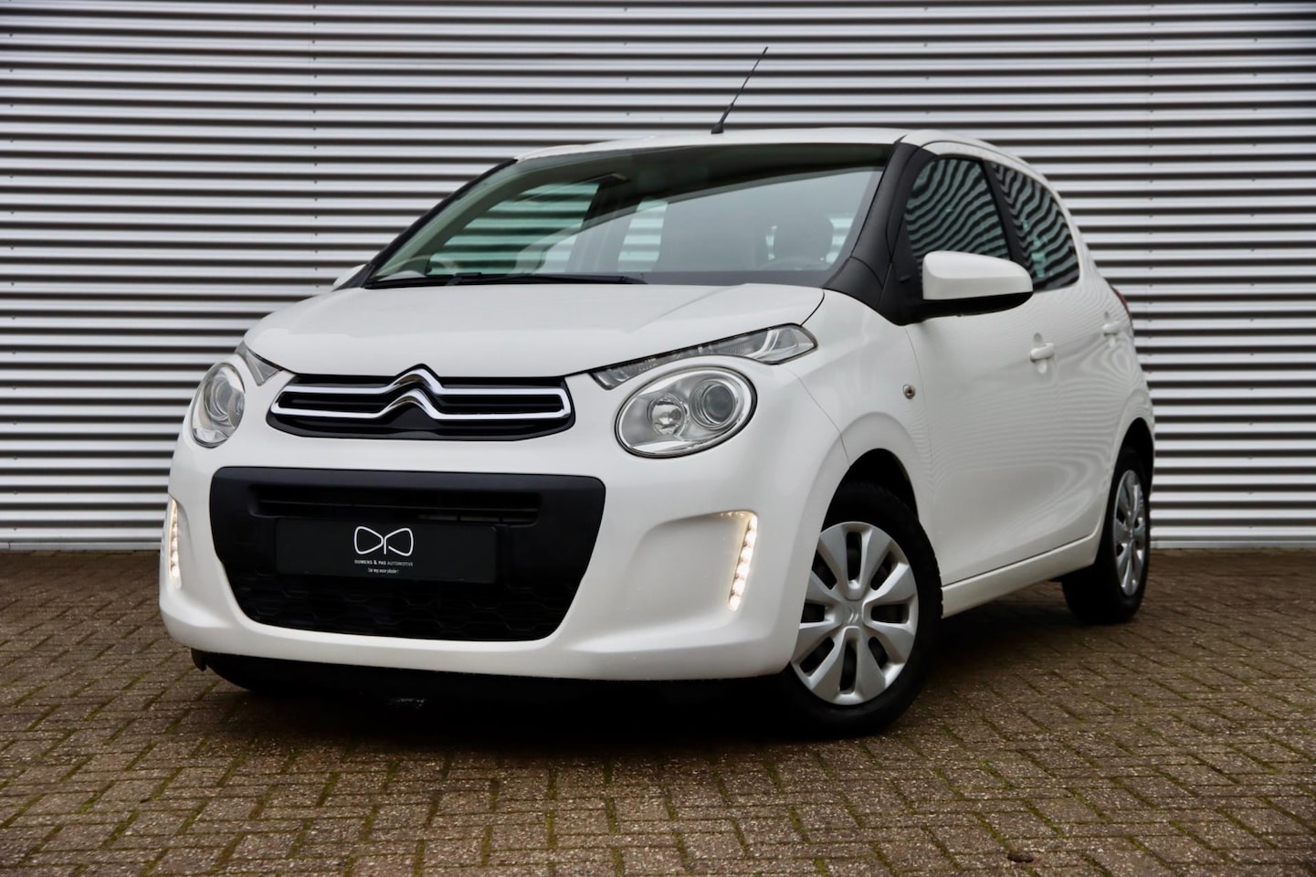 Citroën C1 - 1.0 VTi Shine AUTOMAAT | CAMERA | AIRCO | CARPLAY - AutoWereld.nl