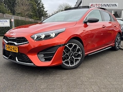 Kia Cee'd - Ceed 1.5 T-GDi GT-Line | Panoramadak | Afnb. Trekhaak | Stoel- & Stuurverwarming |