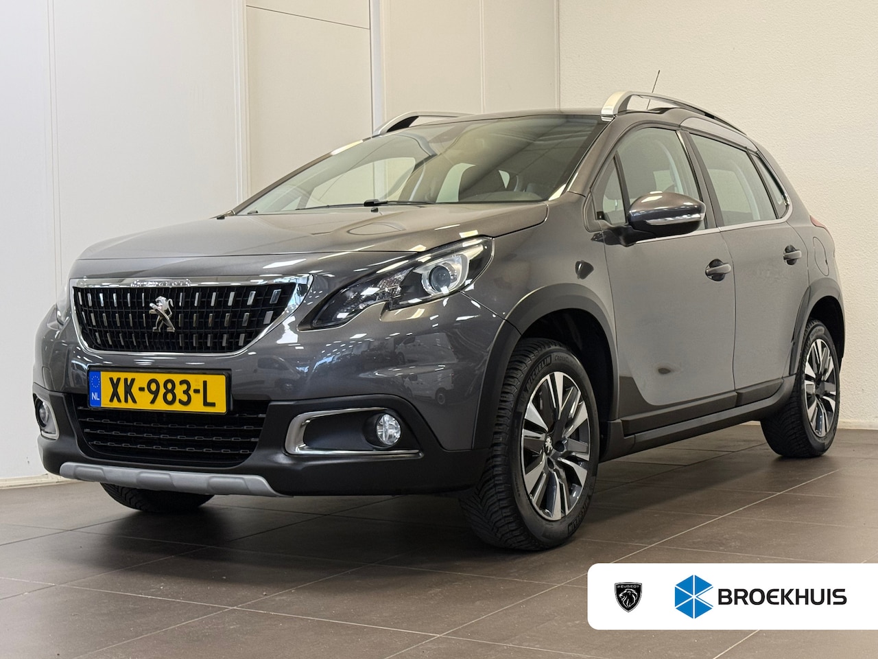 Peugeot 2008 - 1.2 PureTech Allure | Panoramadak | Navi | Camera | Apple Carplay & Android Auto | DAB | L - AutoWereld.nl