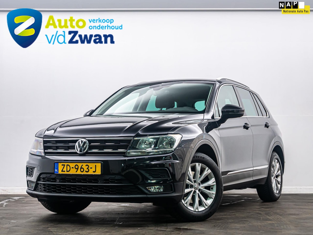 Volkswagen Tiguan - 1.5 TSI ACT Comfortline Business Trekhaak - AutoWereld.nl