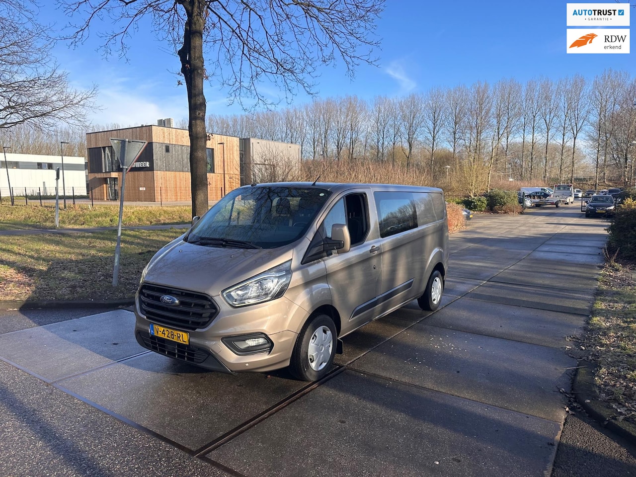 Ford Transit Custom - 300 2.0 TDCI L2H1 Ambiente Dubbel Cabine.Airco.Navi - AutoWereld.nl
