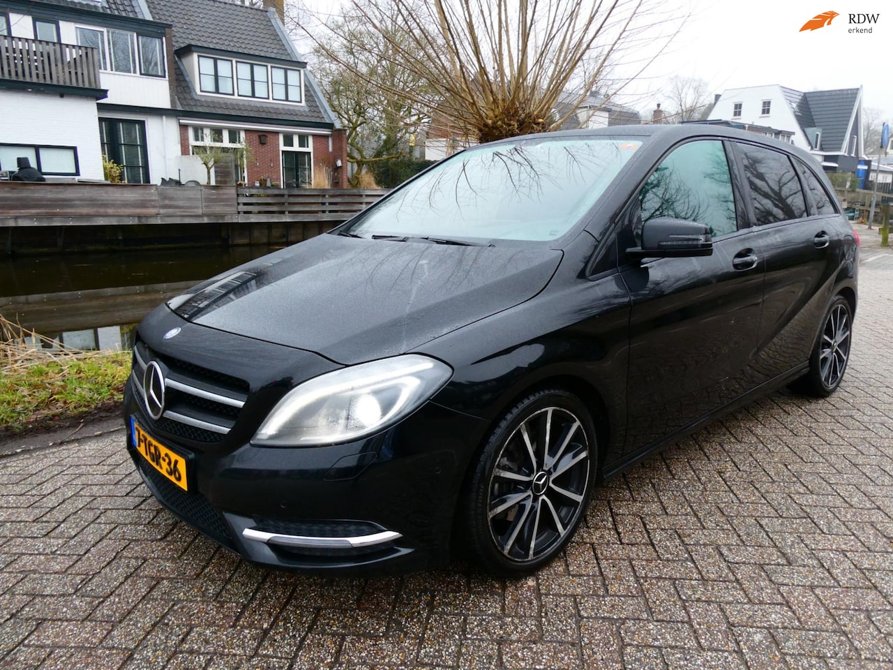 Mercedes-Benz B-klasse - 200 156pk Clima Cruise Navi Xenon Trekhaak 1400kg - AutoWereld.nl