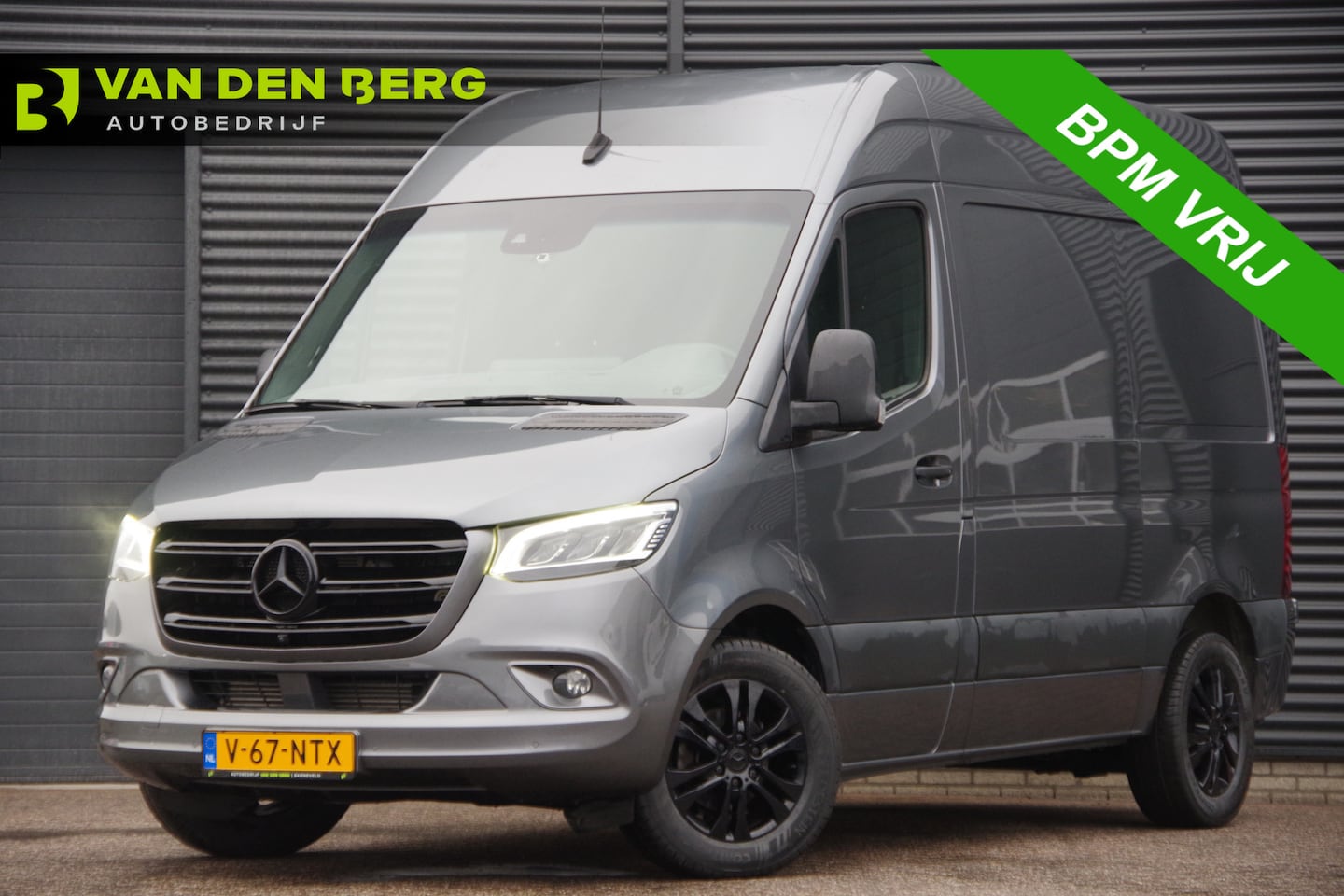 Mercedes-Benz Sprinter - 214 2.2 CDI L1H2 AUT. LED, MBUX 10'', 360 CAMERA, STOELVERWARMING, CRUISE, LEDER STUUR, GE - AutoWereld.nl