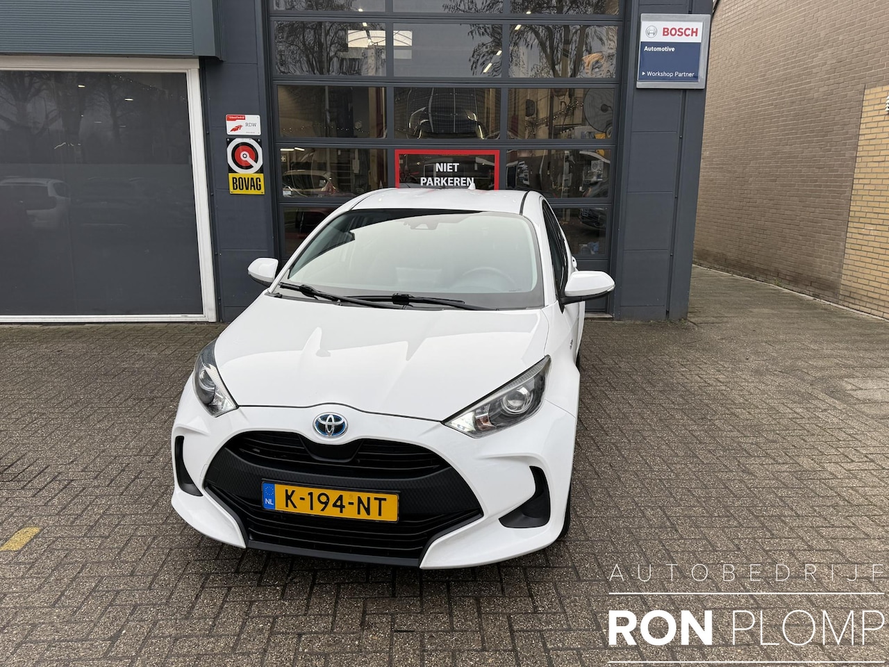 Toyota Yaris - 1.5 Hybrid Active / Airco clima/ Apple carplay/ Camera/ Cruise/ - AutoWereld.nl