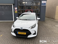 Toyota Yaris - 1.5 Hybrid Active / Airco clima/ Apple carplay/ Camera/ Cruise/