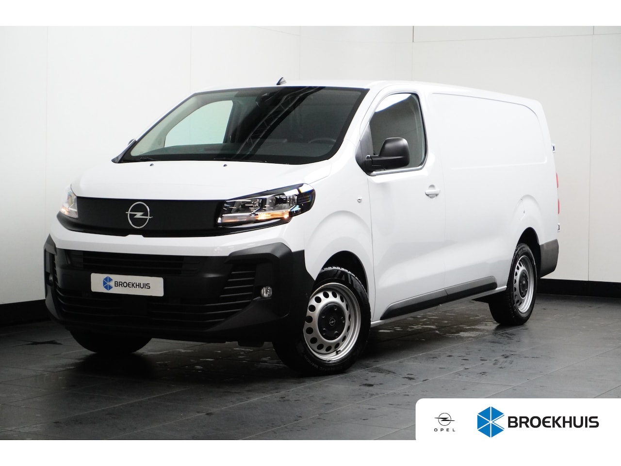 Opel Vivaro - L3H1 180pk Automaat | Betimmering | Navigatie | Stuurverwarming | Keyless-Entry | Parkeers - AutoWereld.nl