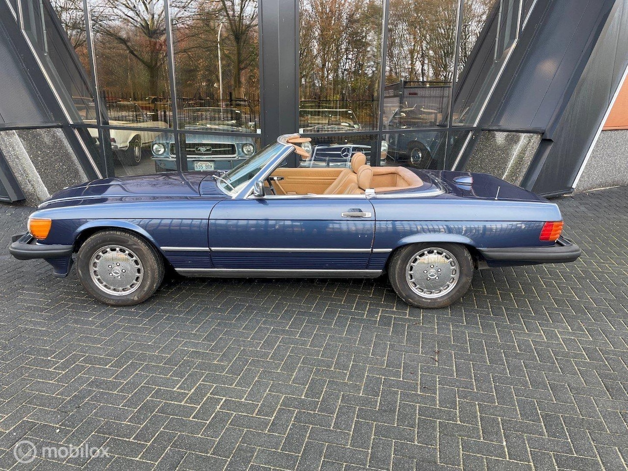 Mercedes-Benz SL-klasse Cabrio - 560SL W107 AUTOMATIC 2 TOPS - AutoWereld.nl