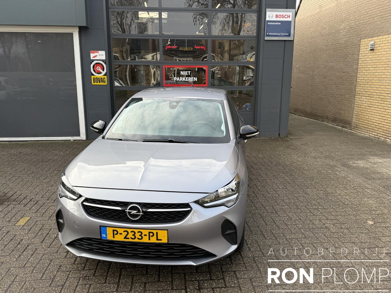 Opel Corsa - 1.2 Edition / Airco/ Navigatie/ Cruise/ Apple carlay/ PDC/ LMV - AutoWereld.nl