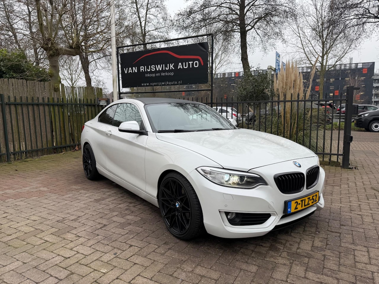 BMW 2-serie Coupé - 220d High Exe Xenon Leder M-Sport Nav Clima - AutoWereld.nl