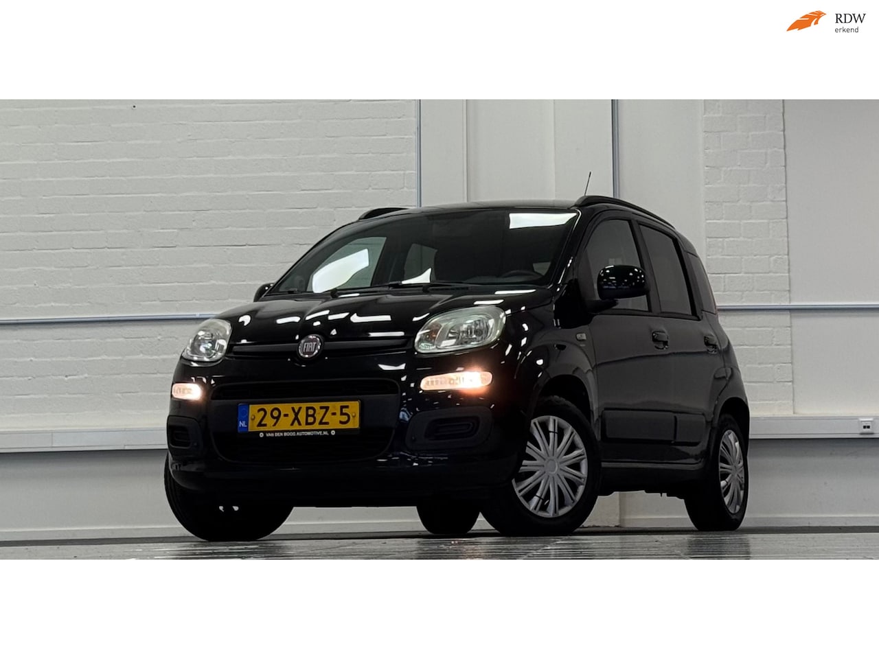 Fiat Panda - 0.9 TwinAir Lounge 3e Eigenaar Trekhaak Mooi! - AutoWereld.nl