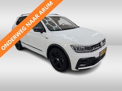 Volkswagen Tiguan - 1.5 TSI ACT Highline R-LINE BLACK STYLE | PANO | LED | DYNAUDIO | NAVI | ECC | ACC