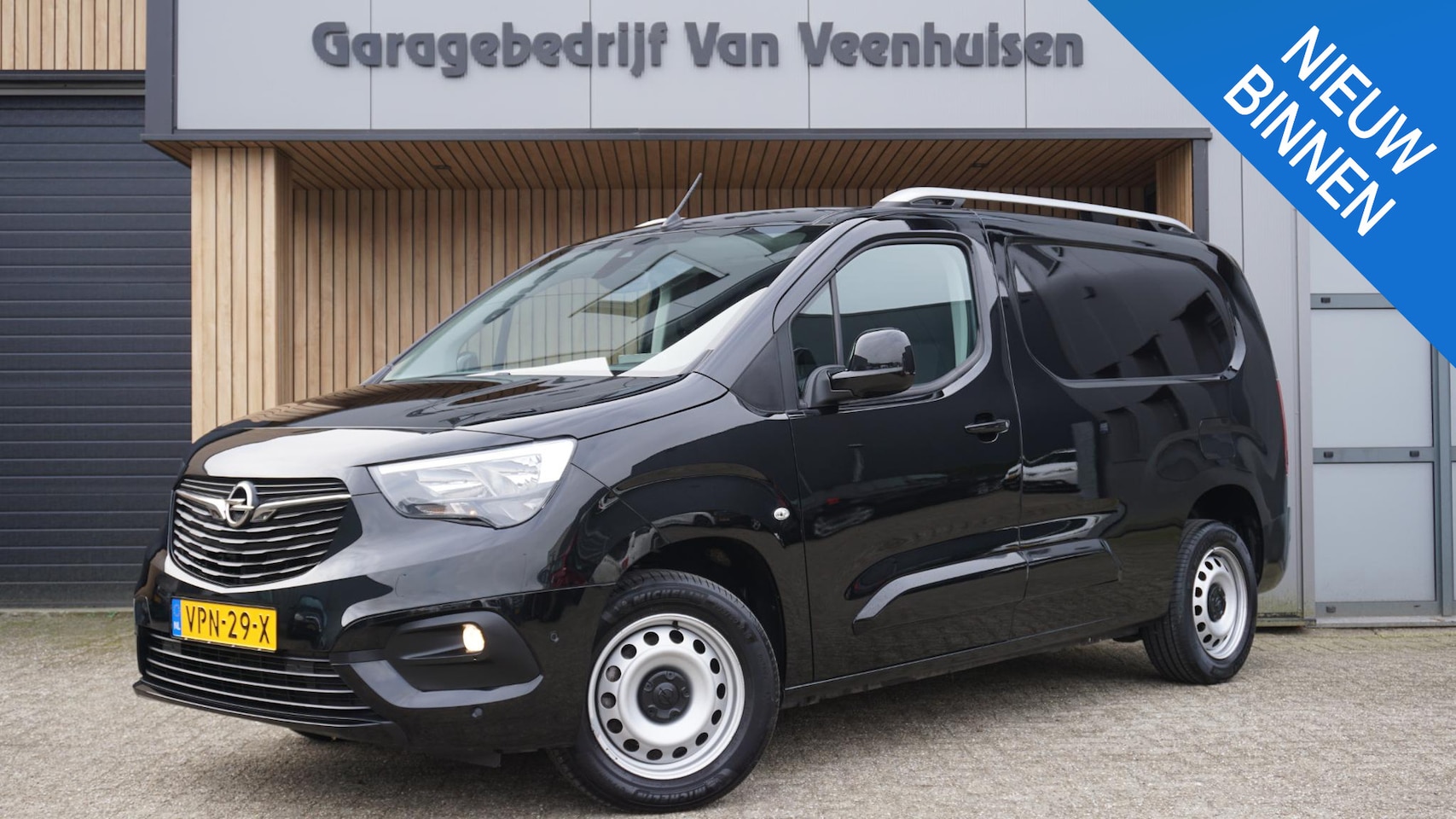 Opel Combo - 1.5D 131pk Automaat L2H1 3-Zits Edition *Marge Bus* A-Camera Keyless Navi Airco Cruise Con - AutoWereld.nl