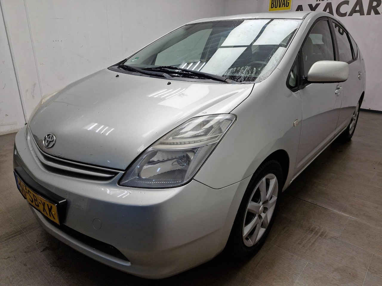 Toyota Prius - 1.5 VVT-i AFLEVEREN MET NIEUWE APK ! RIJD PERFECT ! - AutoWereld.nl