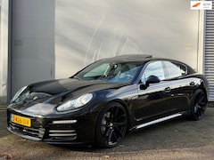 Porsche Panamera - 4S 3.0 V6 TwinTurbo 420pk l ACC l Schuifdak l 22" Velgen l Alcantara Hemel l Volledig Onde