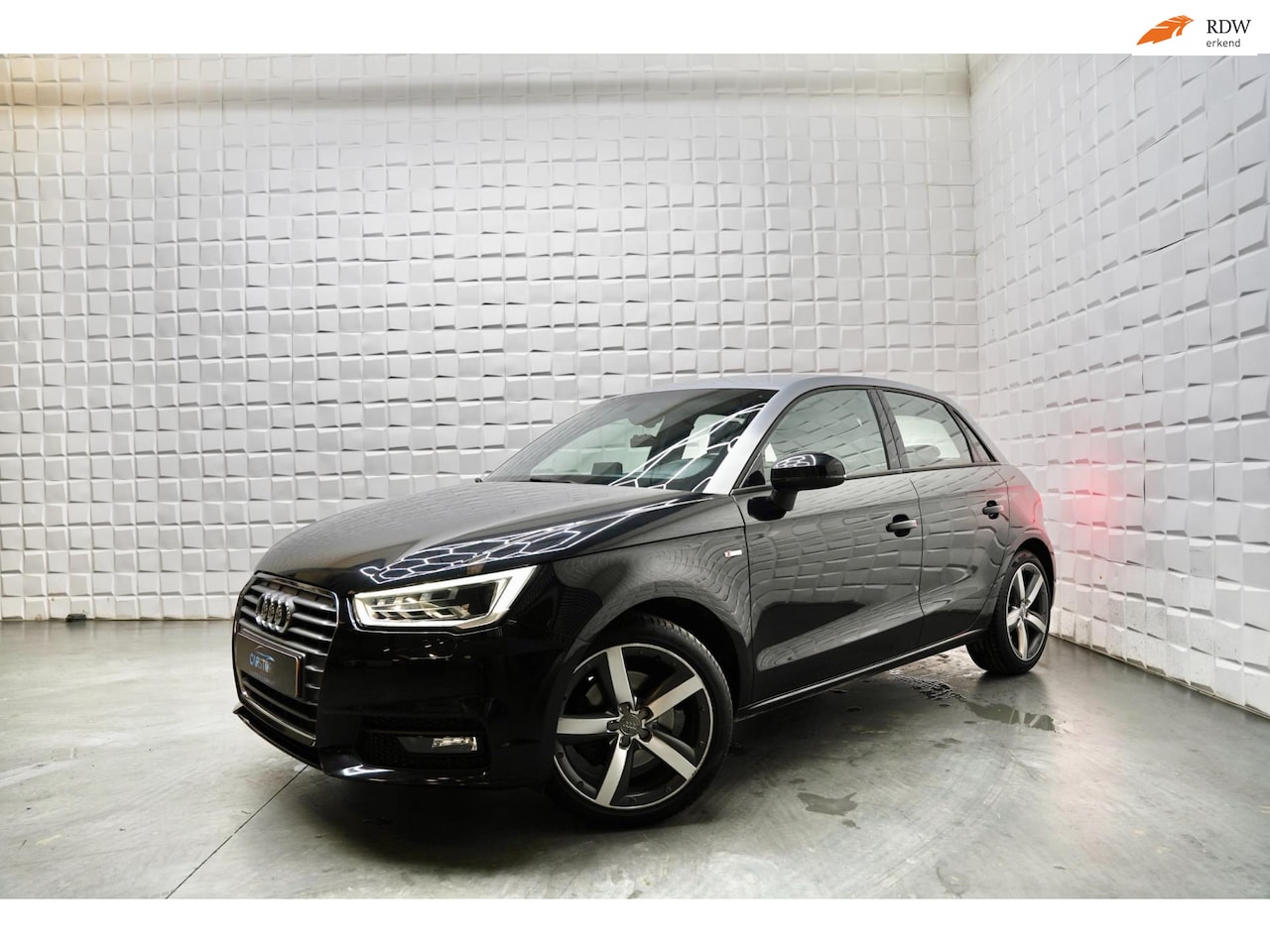 Audi A1 Sportback - 1.4 TFSI 3x S LINE PDC NAVI LEER STOELVERW - AutoWereld.nl