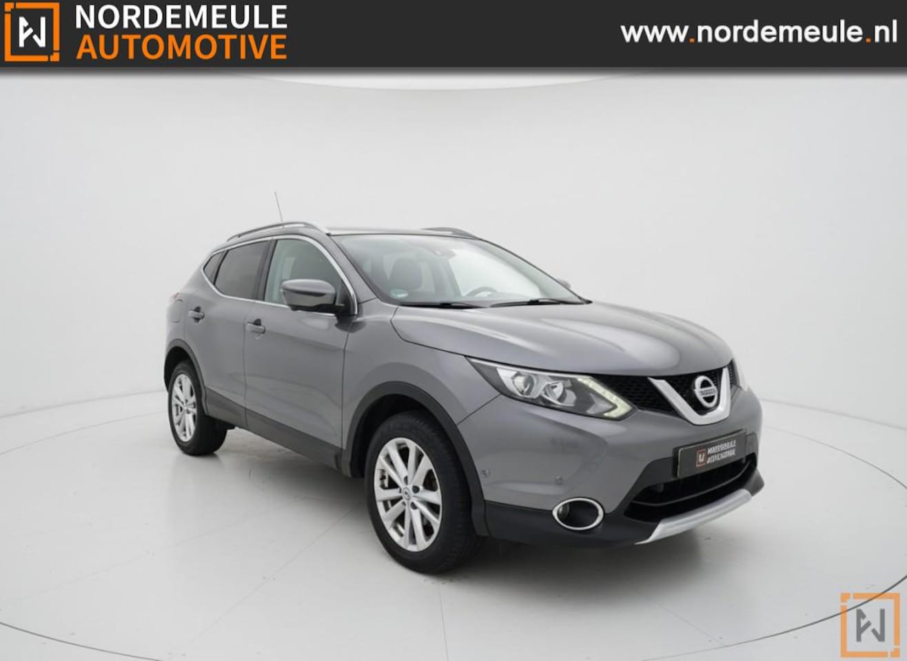 Nissan Qashqai - 1.6 dCi Tekna 4WD 1.6 DCI TEKNA 4WD, Leder, Pano, Lane - AutoWereld.nl