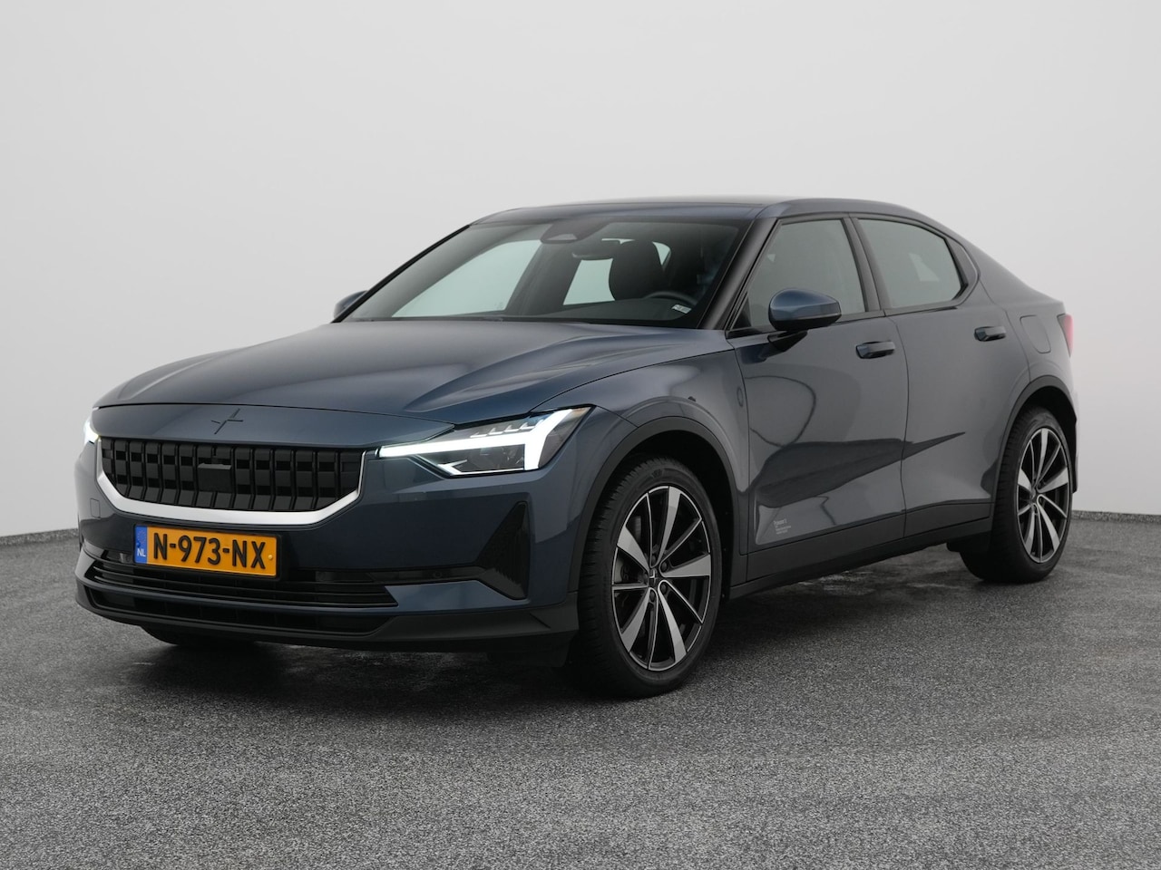 Polestar 2 - Standard Range Single Motor 63kWh | PANO | CAMERA | H&K | STOEL- EN STUURVERW. - AutoWereld.nl