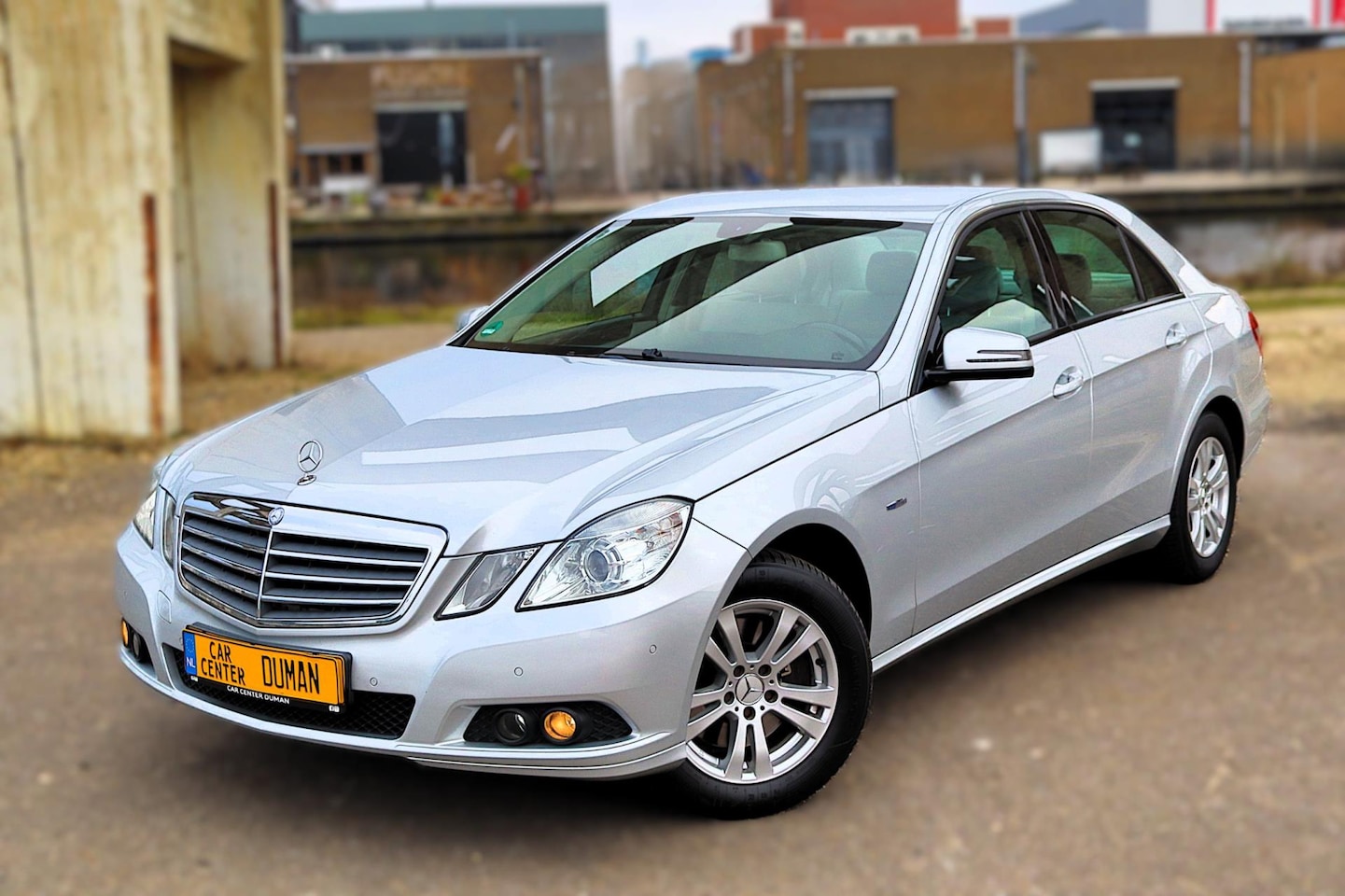 Mercedes-Benz E-klasse - 250 CGI Clima Stoelverwarming Youngtimer Cruise 87DKM - AutoWereld.nl
