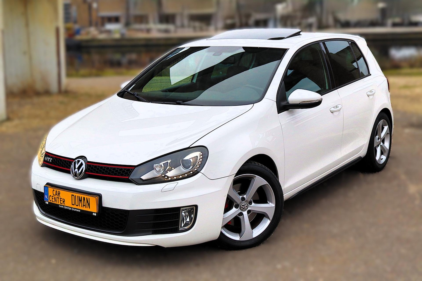 Volkswagen Golf - 2.0 GTI 280pk Opendak Airco Xenon 6-bak - AutoWereld.nl