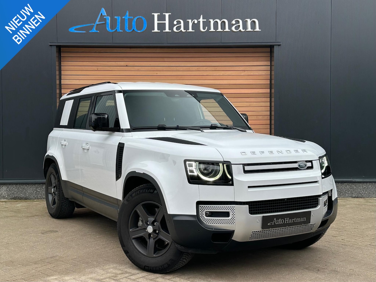 Land Rover Defender Hard Top - 3.0 D250 110 S ACC|ELEK.TREKHAAK|LUCHTVERING|360CAM|GRIJSKENTEKEN - AutoWereld.nl