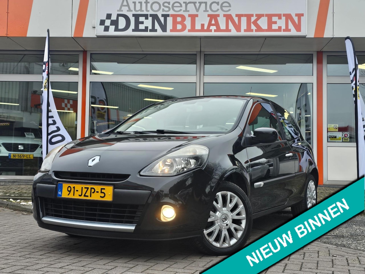 Renault Clio - 1.2 TCe Dynamique BJ.2009 / Navi / Airco / Keyless / 16"Lmv !! - AutoWereld.nl