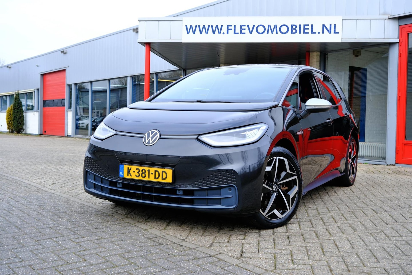 Volkswagen ID.3 - First Plus 58 kWh Aut. Adapt.Cruise|1e Eig|Navi|Cam|LMV - AutoWereld.nl