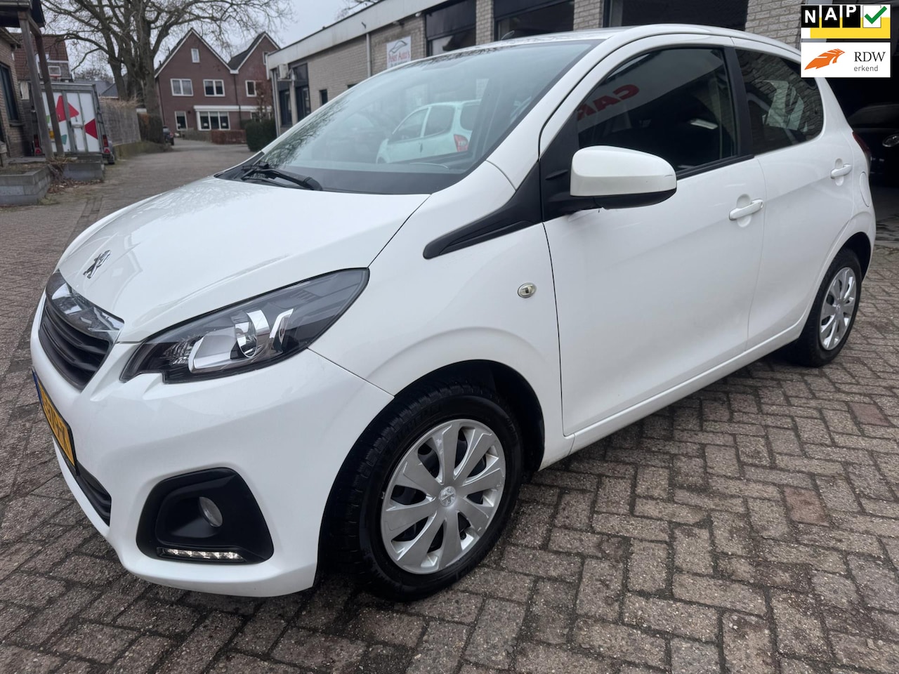 Peugeot 108 - 1.0 e-VTi Active AIRCO LED ORG 45442 KM NAP VOLLEDIG ONDERHOUDEN GEHAD NETTE STAAT! - AutoWereld.nl