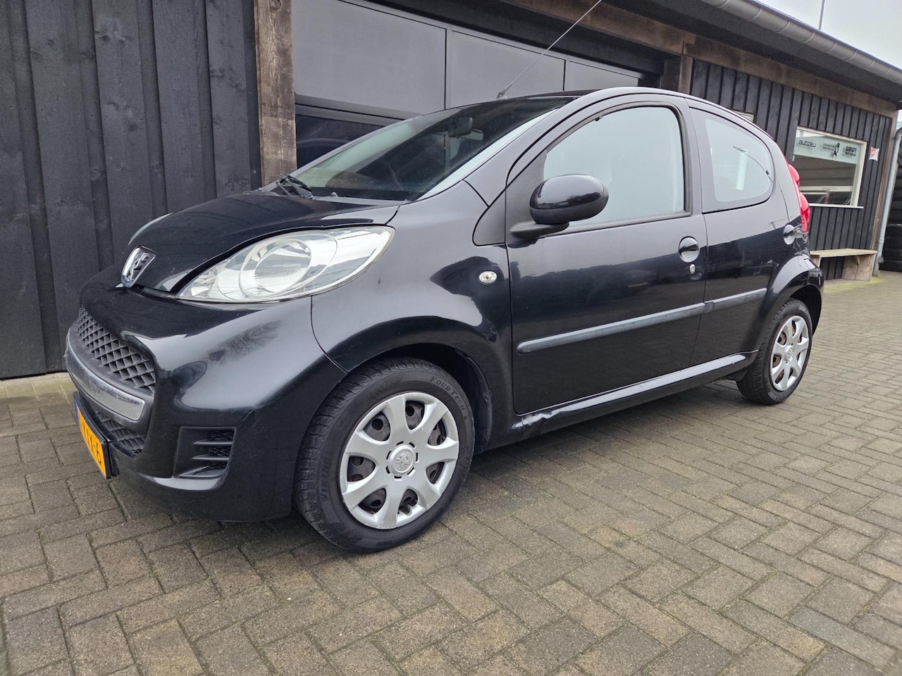 Peugeot 107 - 1.0-12V Sublime 1.0-12V Sublime *NIEUWE APK* - AutoWereld.nl