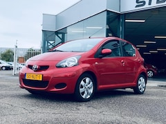 Toyota Aygo - 1.0-12V Aspiration Red, Airco, 5 Deurs, NAP, Nieuw APK