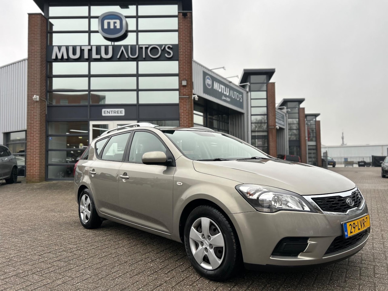 Kia Cee'd - 1.4 CVVT X-tra Airco NAP APK - AutoWereld.nl