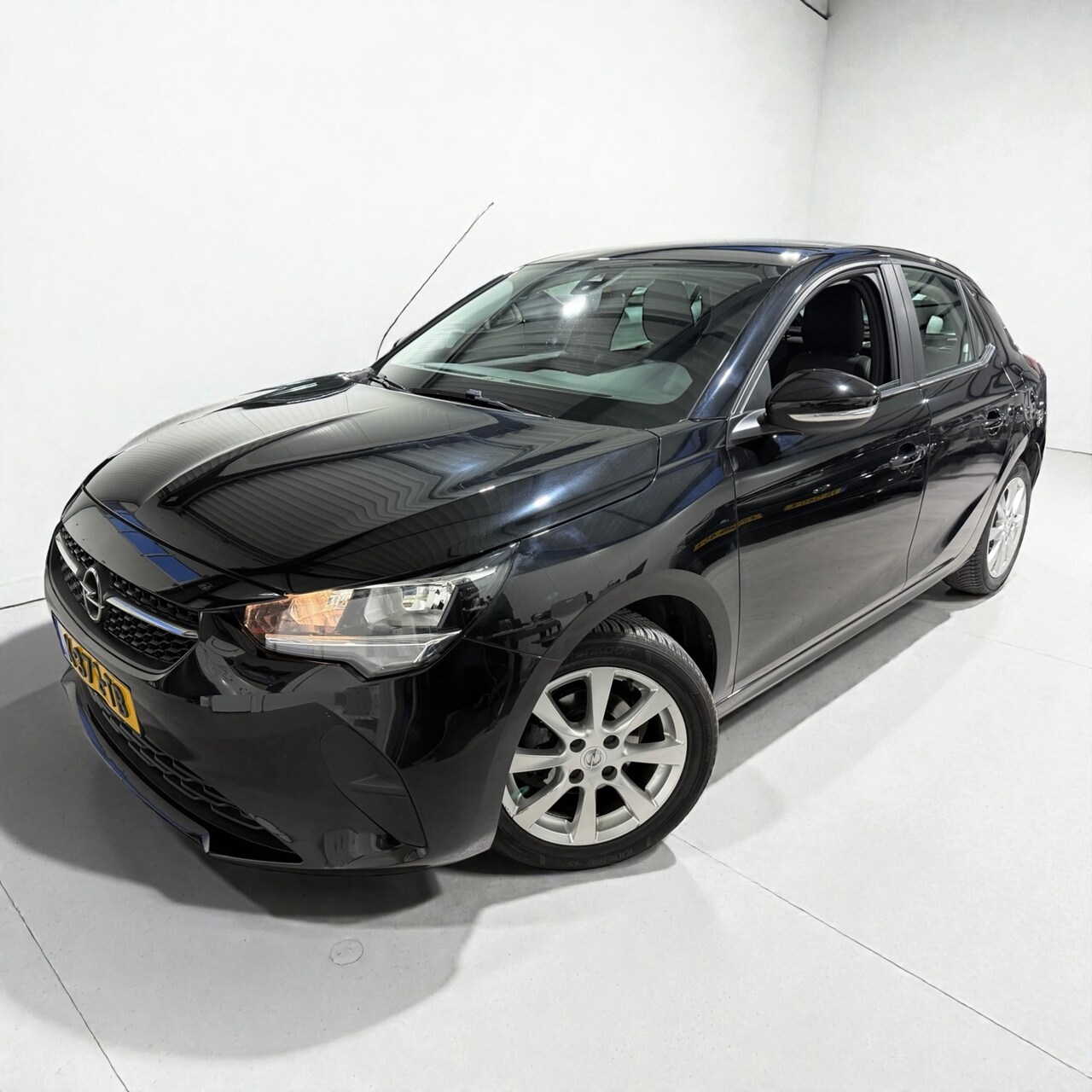 Opel Corsa - 1.2 Edition 1e eigenaar/dealer onderhouden - AutoWereld.nl