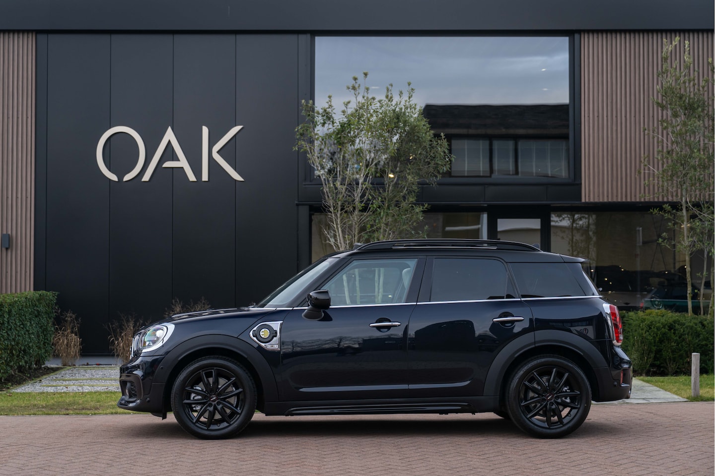 MINI Countryman - 1.5 Cooper SE Hybrid ALL4 | JCW-Trim | Navigatie | Panorama | Chester Leder | Memory | H&K - AutoWereld.nl