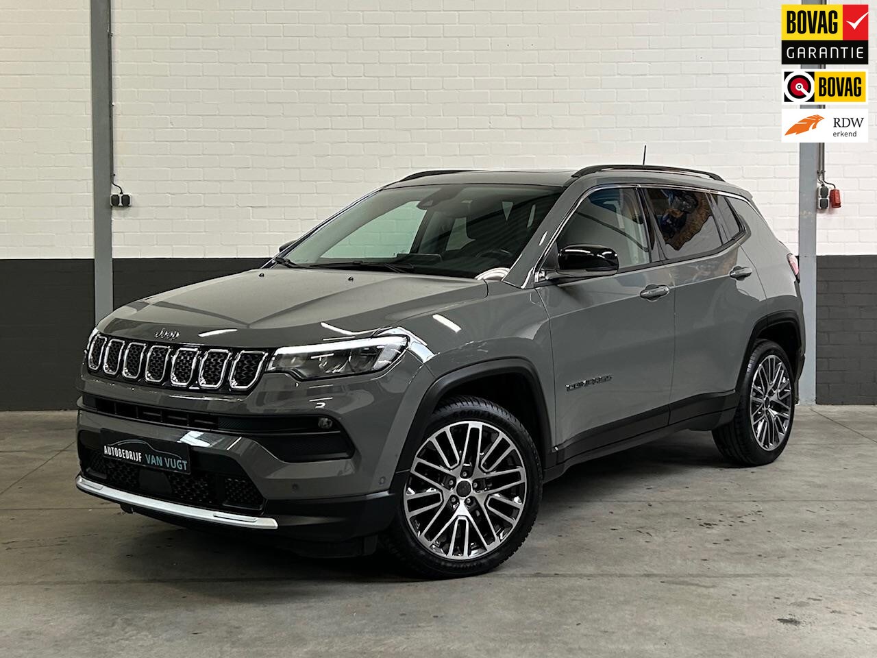 Jeep Compass - 1.3T Limited 1.3T Limited, Pano, 1750 kg trekgewicht, Apple-Android, climate ect. - AutoWereld.nl