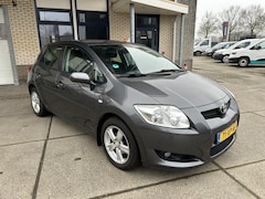 Toyota Auris - 1.6-16V Sol