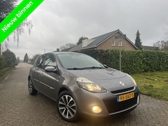 Renault Clio - 1.5 dCi Leer Cruise Clima Night & Day