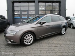 SEAT Leon ST - 1.0 EcoTSI Style Connect Camera Trekhaak Cruise Navigatie