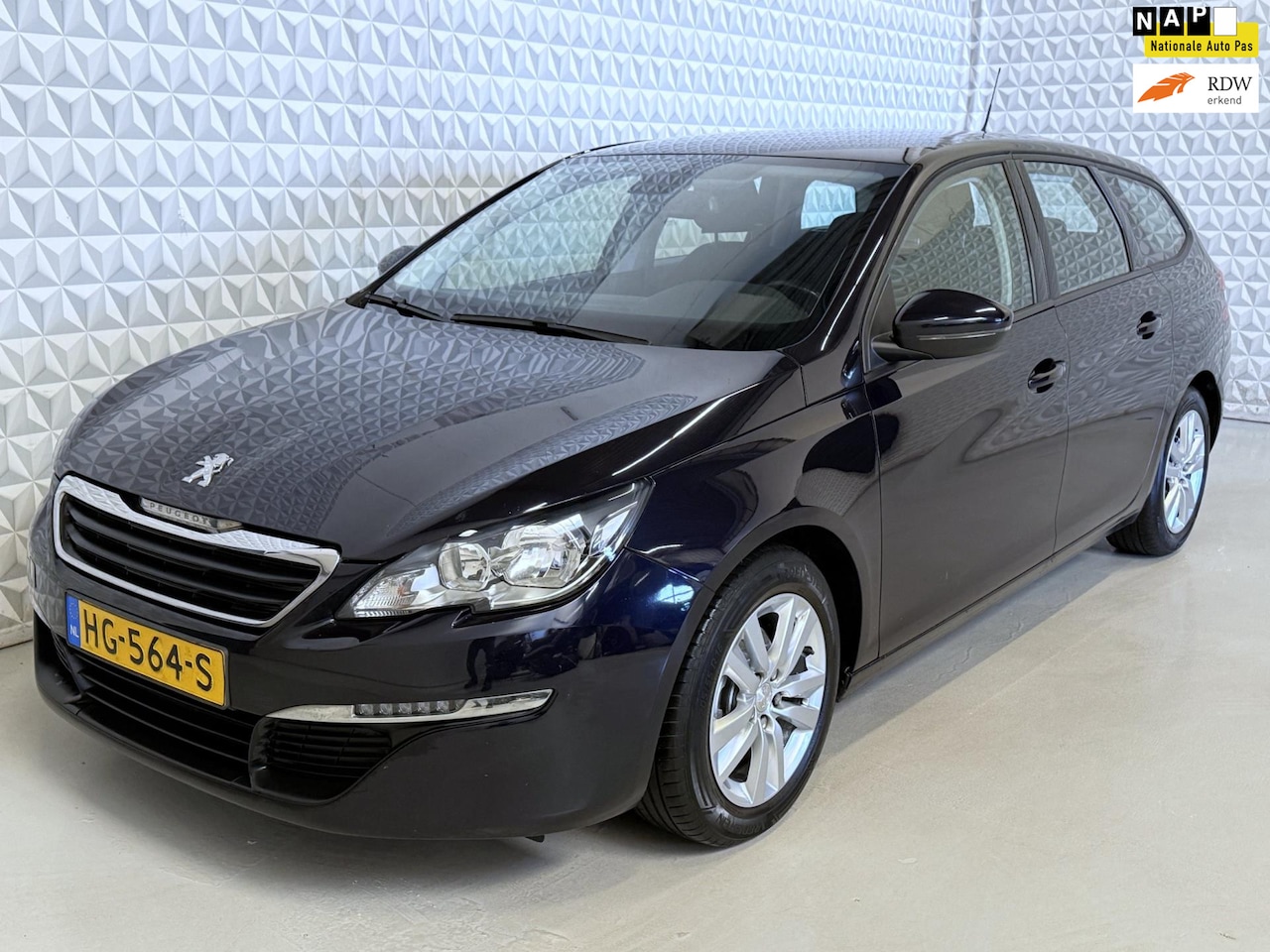 Peugeot 308 SW - 1.6 BlueHDI Blue Lease Pack / INCLUSIEF BTW! (2015) - AutoWereld.nl