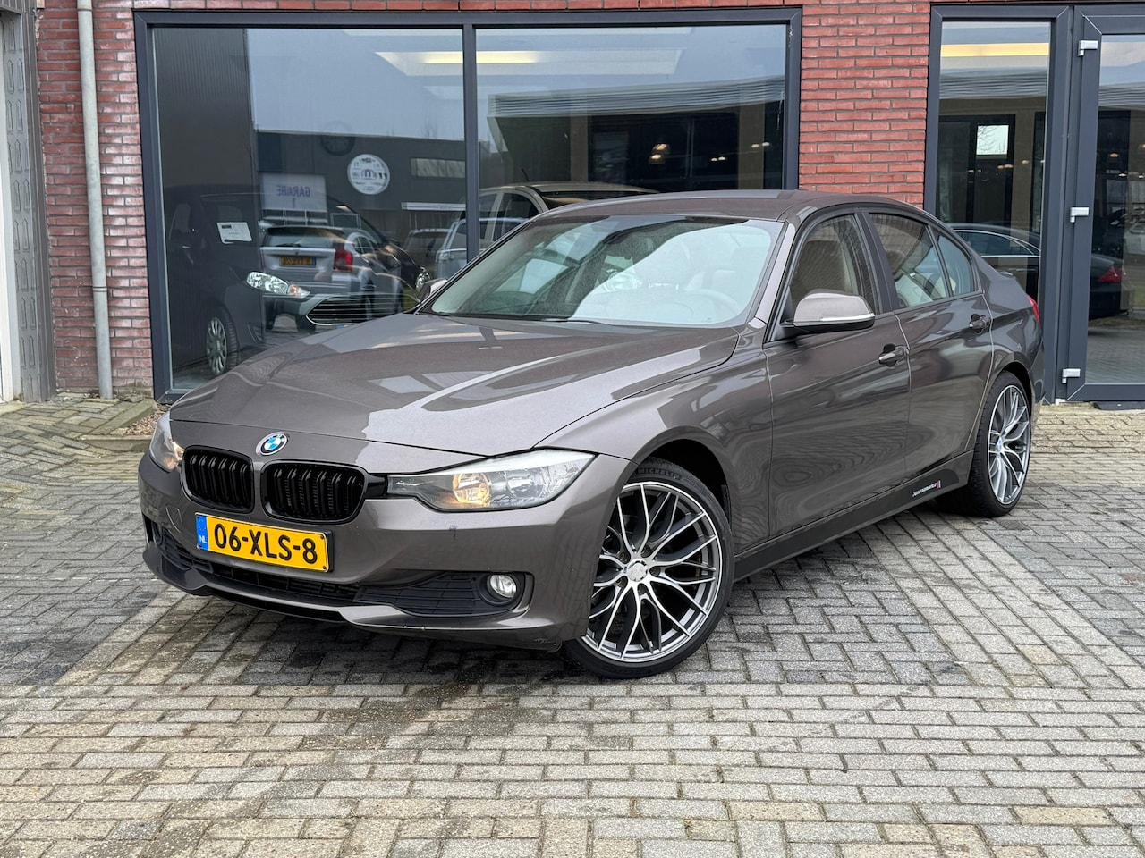 BMW 3-serie - 316d Executive | Leer | Stoelverwarming | Carbon | - AutoWereld.nl