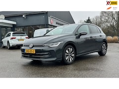 Volkswagen Golf - 1.5 eTSI Life Edition automaat navigatie carplay android parkeersensoren stoelverwarming l